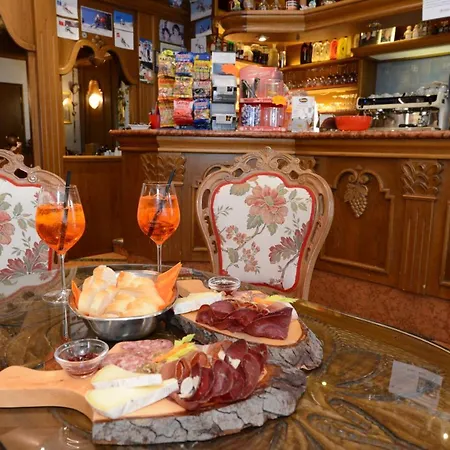 Sole Hotel Passo del Tonale